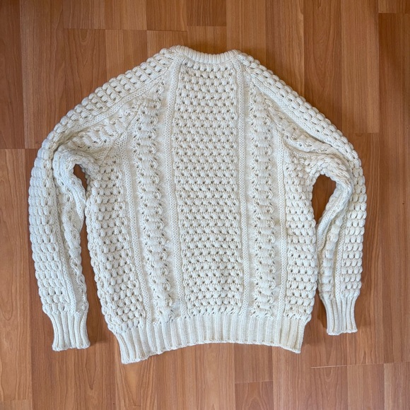 Authentic vintage Donegal 80’s fisherman knit sweater. Hand loomed, real wool. - Picture 2 of 5